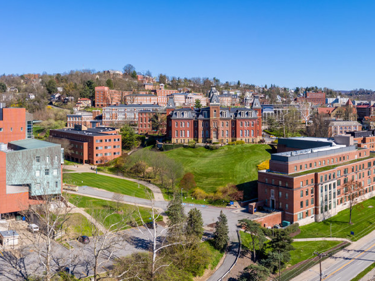 Small cell infrastructure supporting reliable mobile connectivity across university campuses